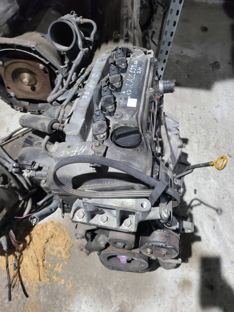 Двигатель Toyota Тойота 2az fse 2.4 avensis авенсис