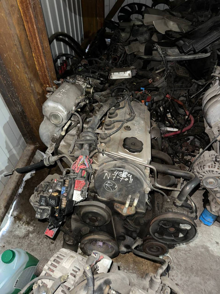 Двигатель 4G64 2.4 Mitsubishi Митсубиси Трамблерный