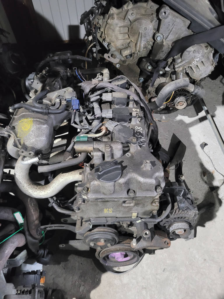 Двигатель qg18de qg18 de 1.8 nissan ниссан алюминиевая клапанная крышка