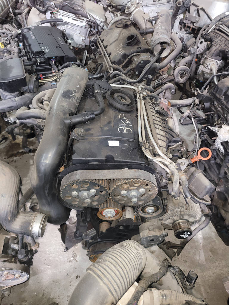 Двигатель BKP 2.0 TDI Volkswagen Фольксваген passat b6 пассат б6