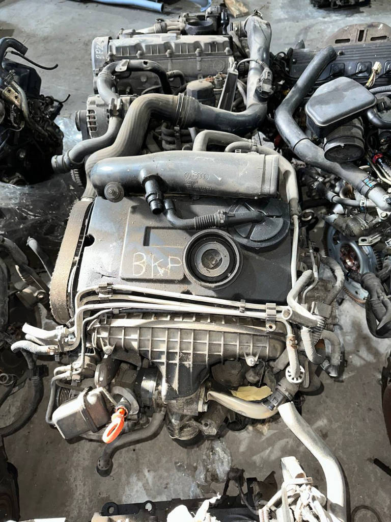 Двигатель BKP 2.0 TDI Volkswagen Фольксваген passat b6 пассат б6