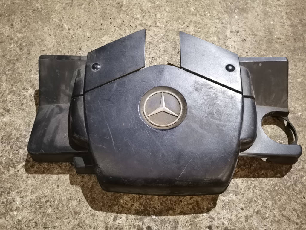 Крышка двигателя Mercedes M113
