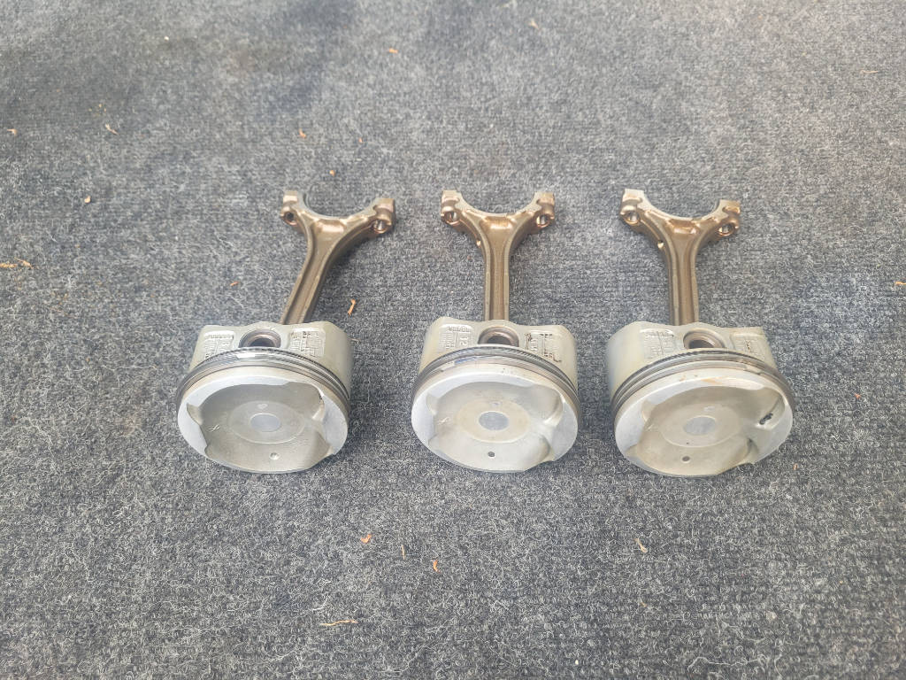 Поршень Toyota Probox 2003 NCP51 1NZFE