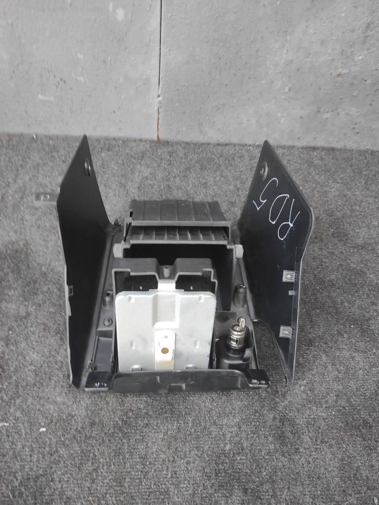 Бардачок центральный с пепельницей Honda CR-V 2002 RD5 K20A