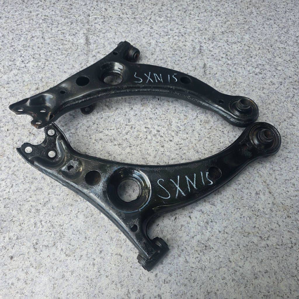 Рычаг Toyota Nadia 1999 SXN15 3SFSE