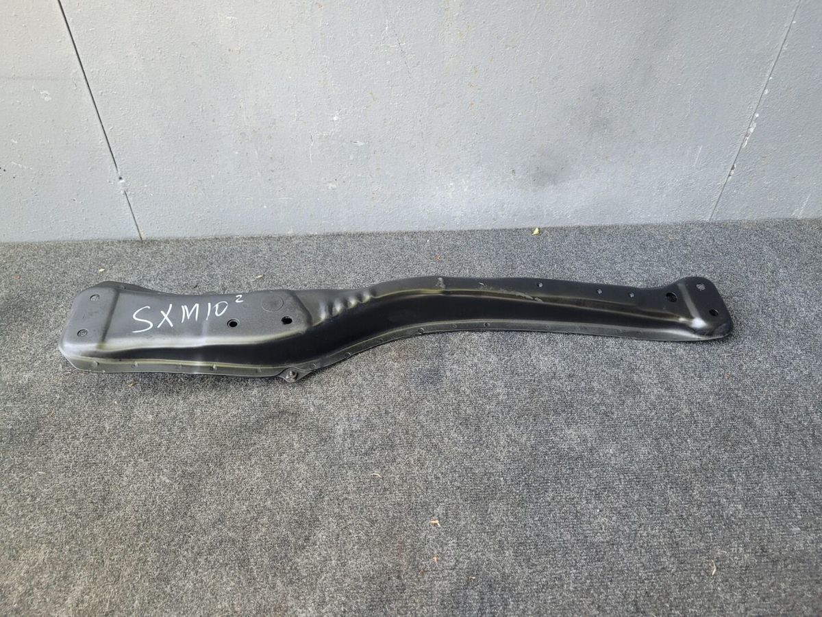 Балка продольная под ДВС TOYOTA IPSUM SXM10G 3SFE