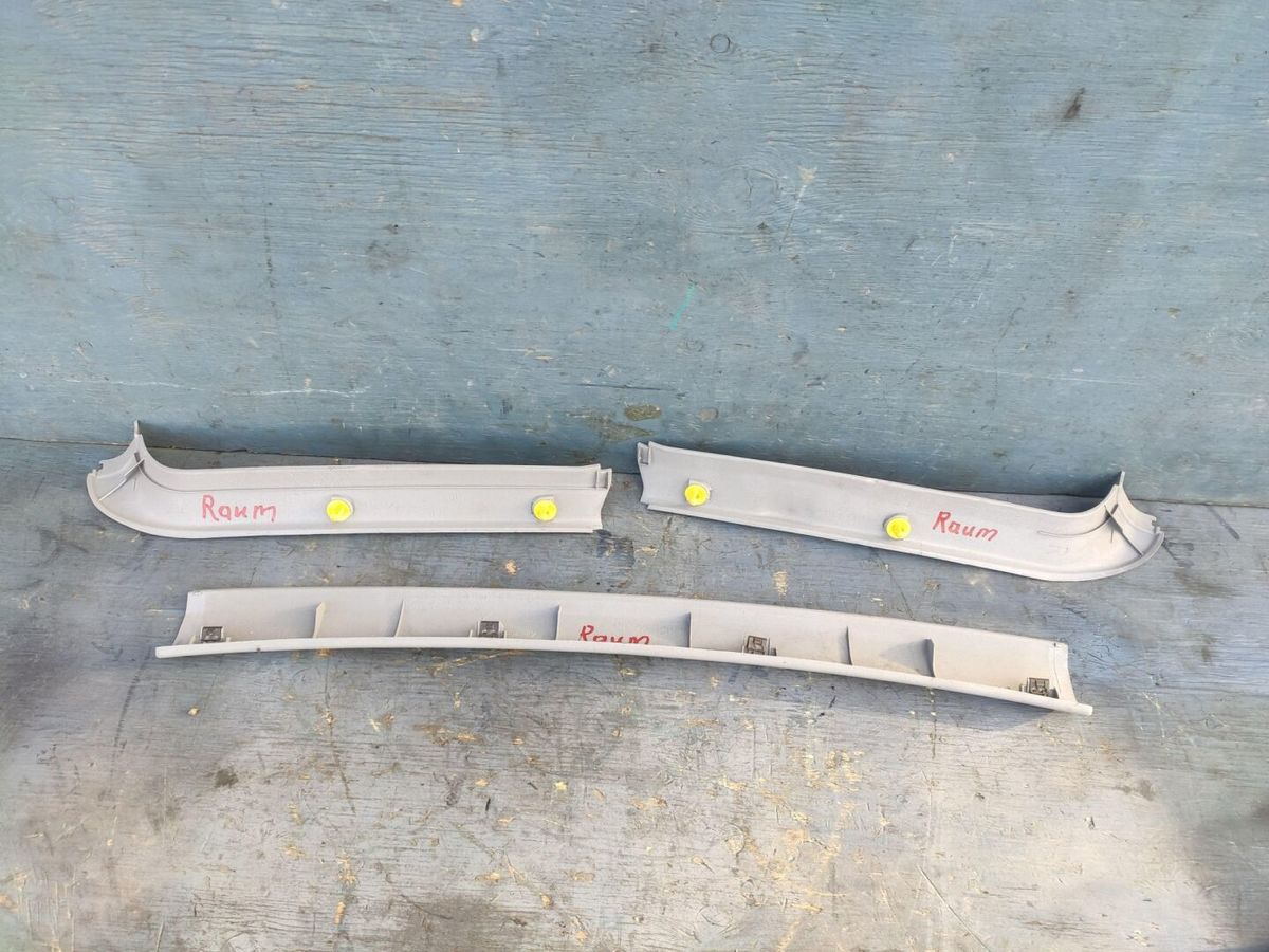 Обшивка двери багажника  TOYOTA RAUM EXZ10 5EFE