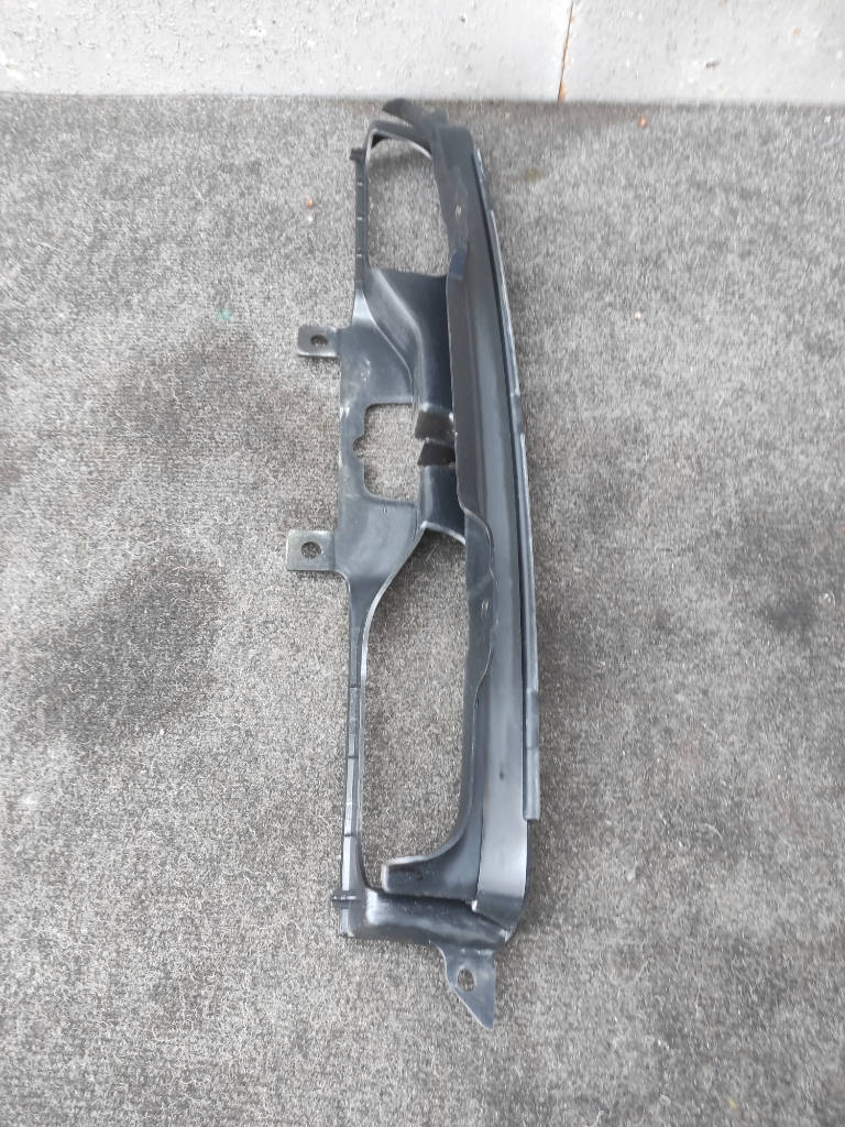 Накладка замка капота Honda HR-V 2001 GH2 D16A