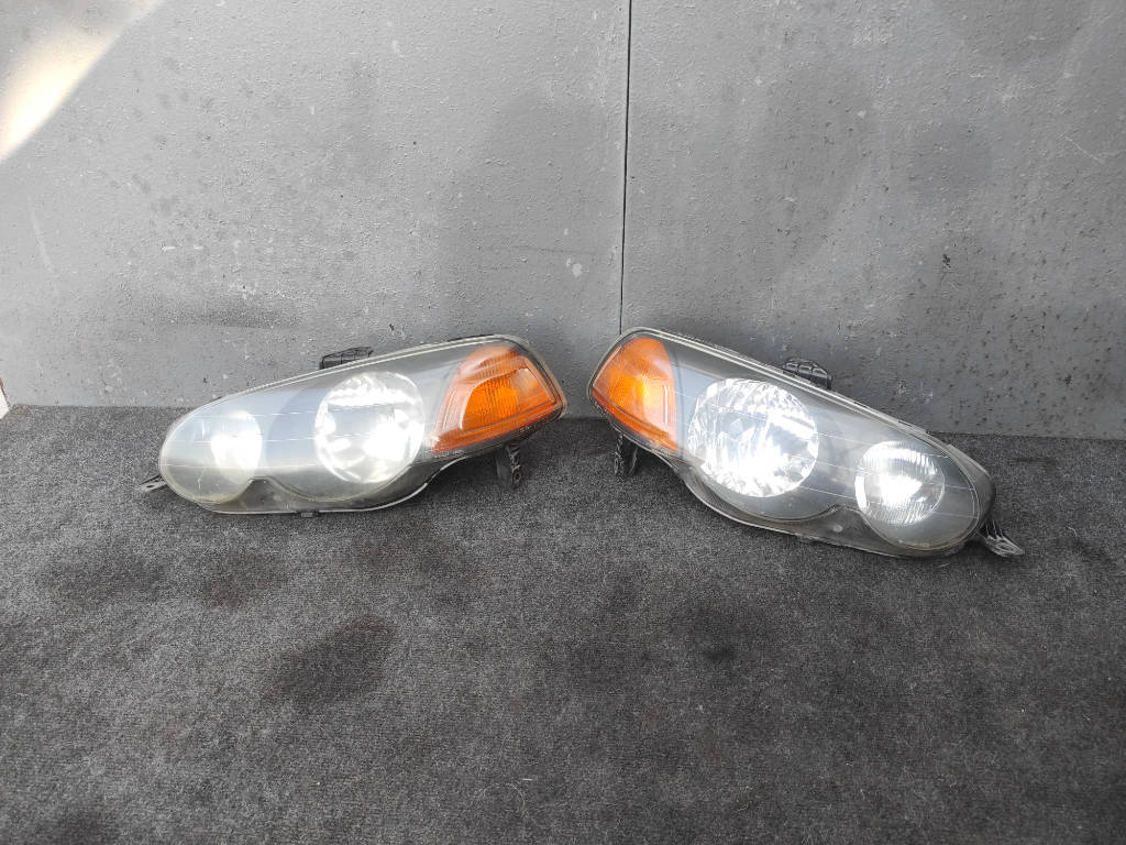 Фары Honda HR-V 2001 GH2 D16A