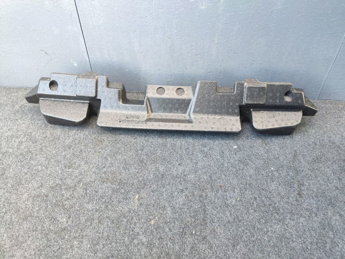 Вставка в багажник TOYOTA VISTA ZZV50 1ZZFE