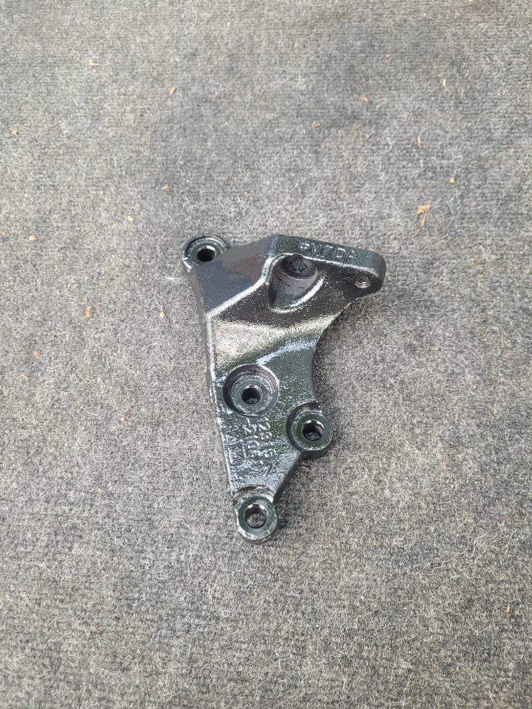 Кронштейн опоры двигателя Toyota Probox 2003 NCP51 1NZFE