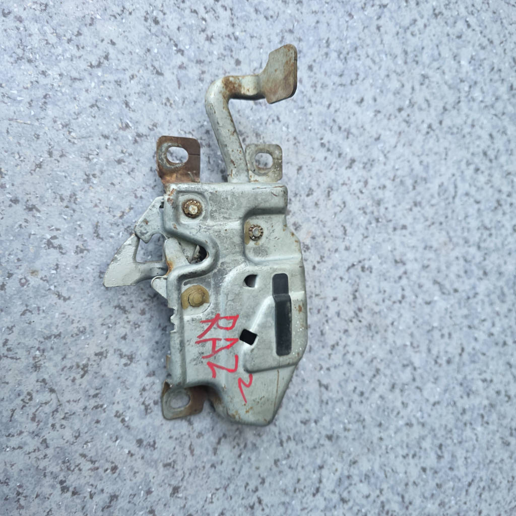 Замок капота Honda Odyssey 1997 RA2 F22B