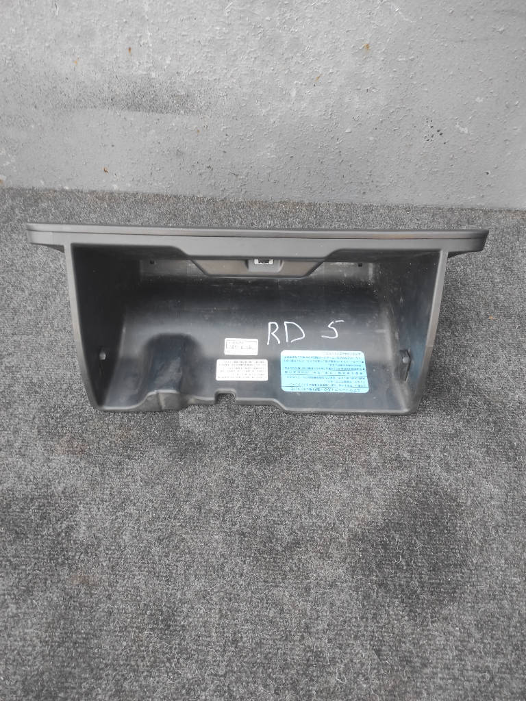 Бардачок пассажирский слева спереди Honda CR-V 2002 RD5 K20A