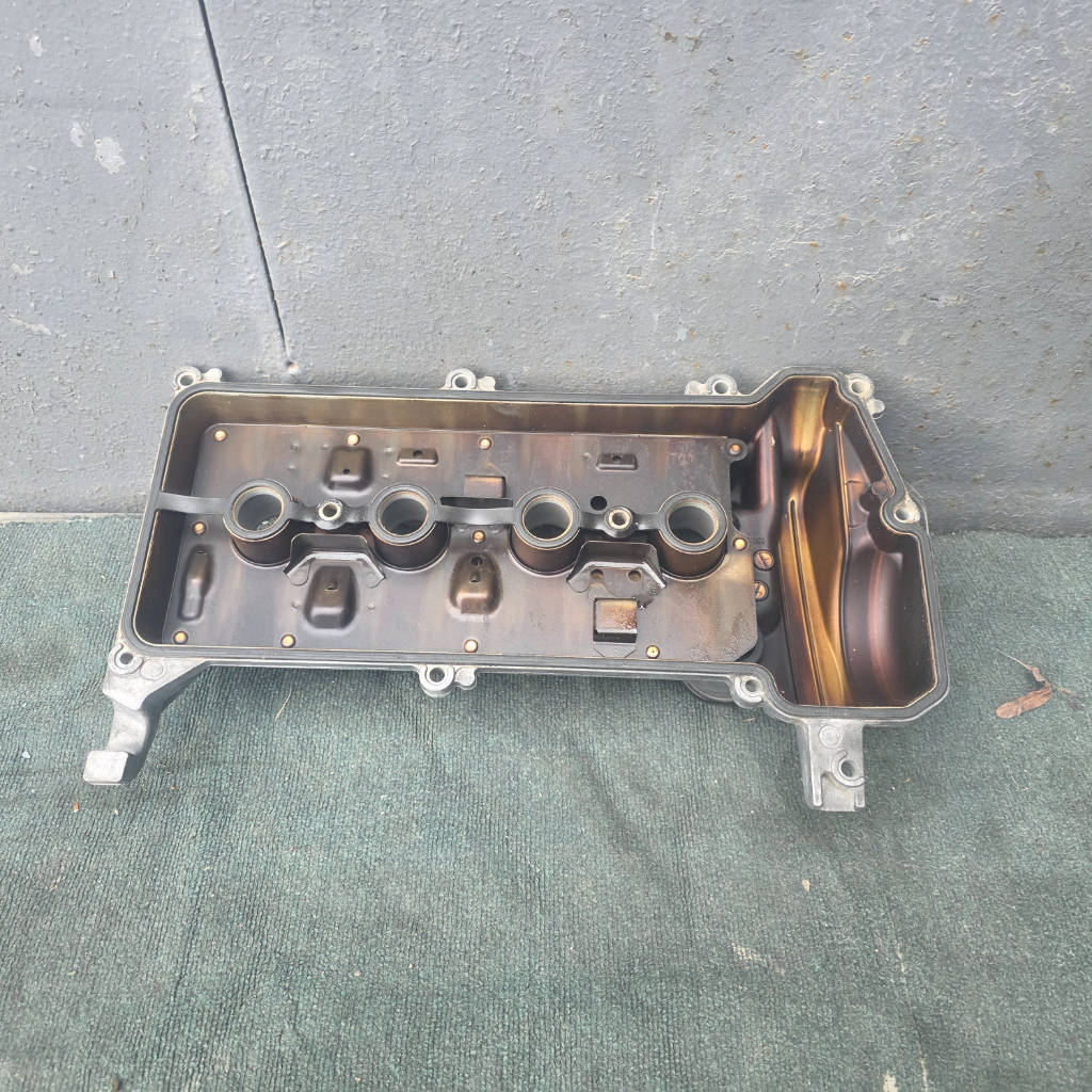 Клапанная крышка Toyota Probox NCP50 2NZFE