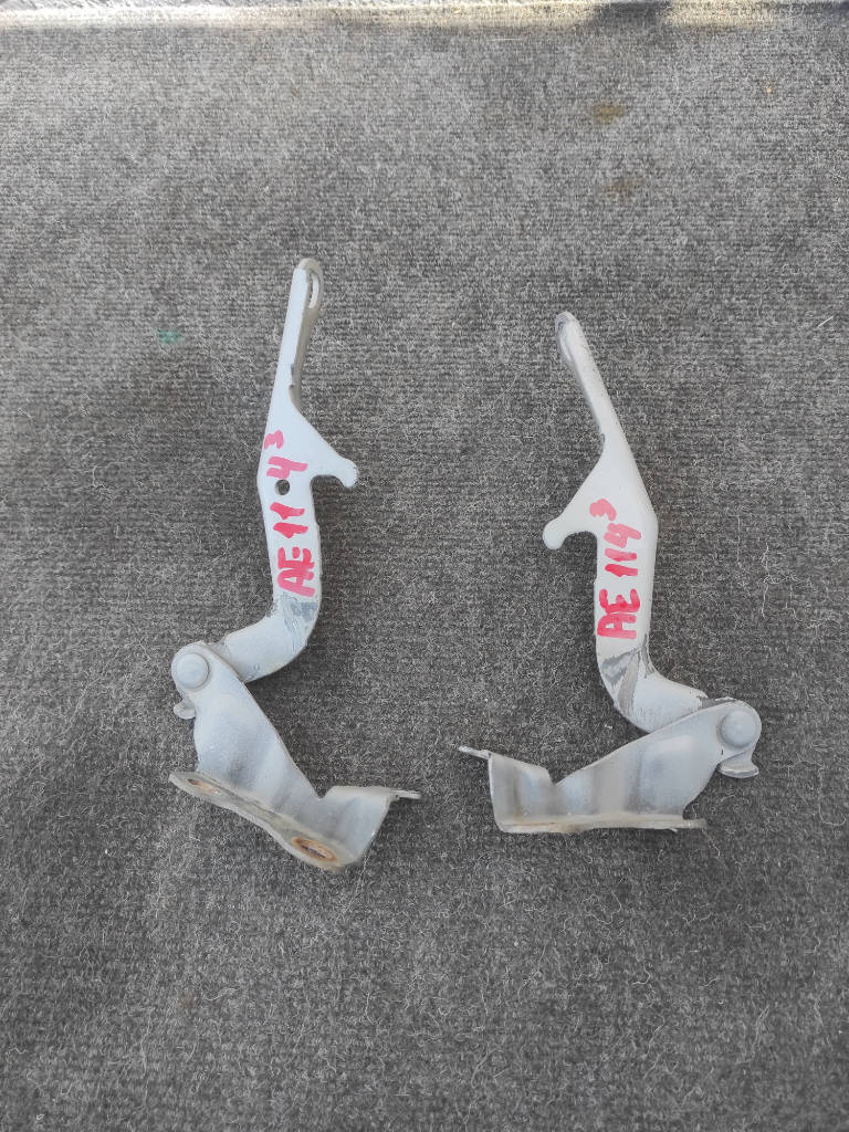 Петли капота Toyota Corolla 1997 AE114 4AFE