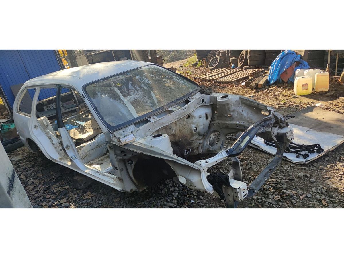 Крыло правое заднее TOYOTA COROLLA AE104G 4AFE