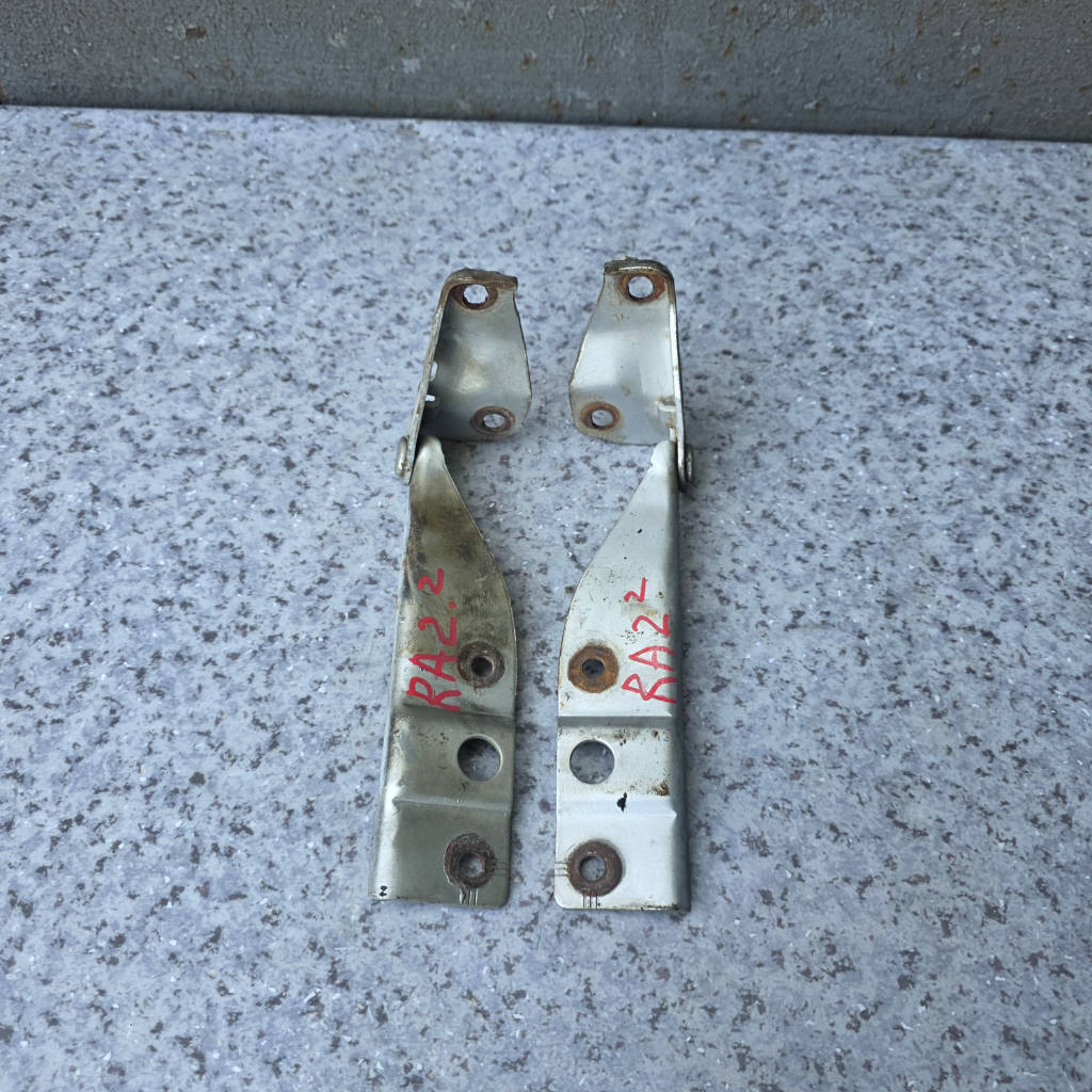 Петли капота Honda Odyssey 1997 RA2 F22B