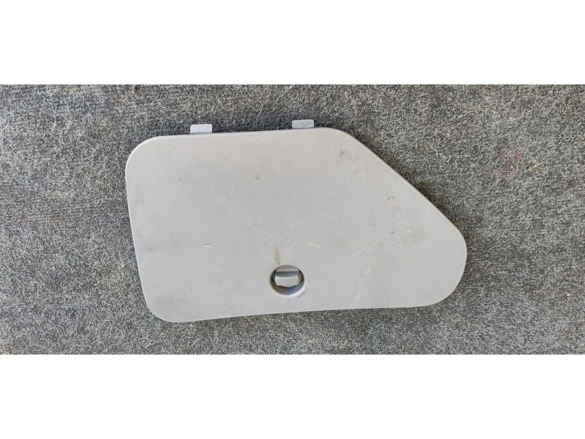 Обшивка багажника  TOYOTA COROLLA AE104G 4AFE
