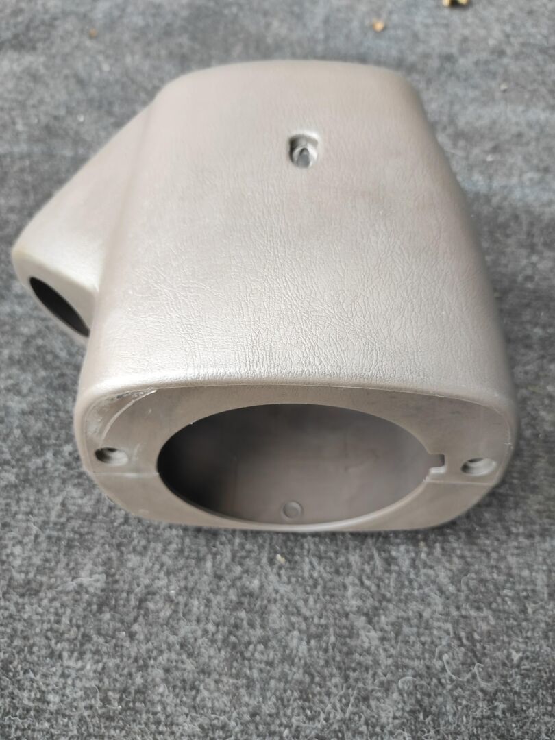 Панель рулевой колонки  TOYOTA COROLLA AE114 4AFE