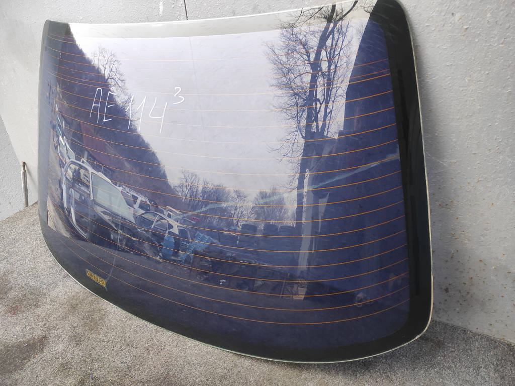 Стекло заднее Toyota Corolla 1997 AE114 4AFE