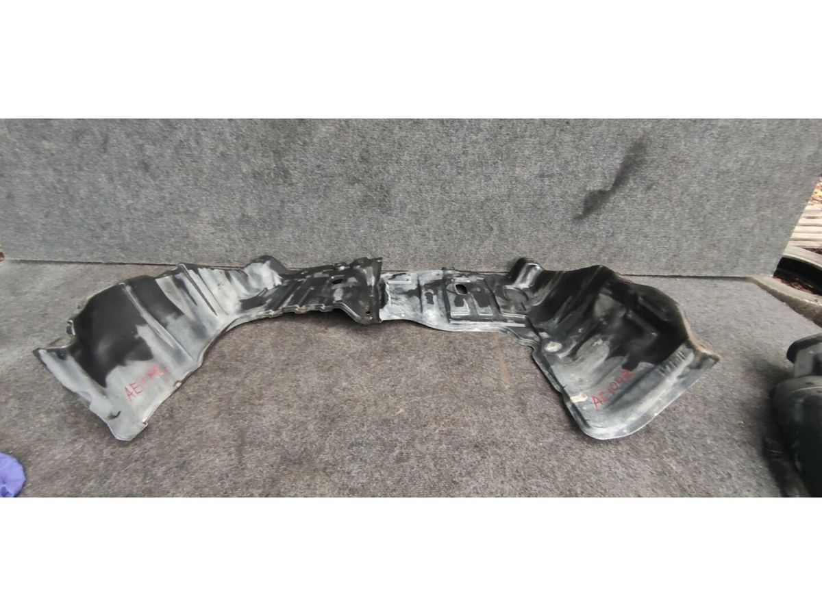 Защита двигателя  TOYOTA COROLLA AE104G 4AFE