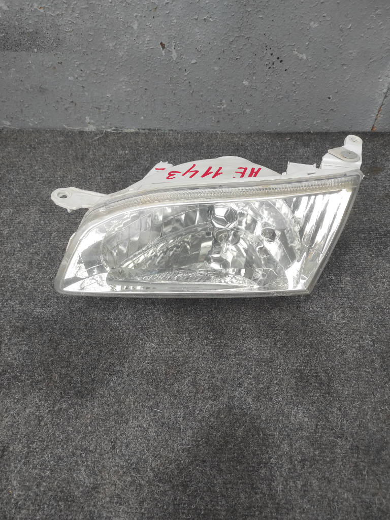 Фара левая передняя Toyota Corolla 1997 AE114 4AFE