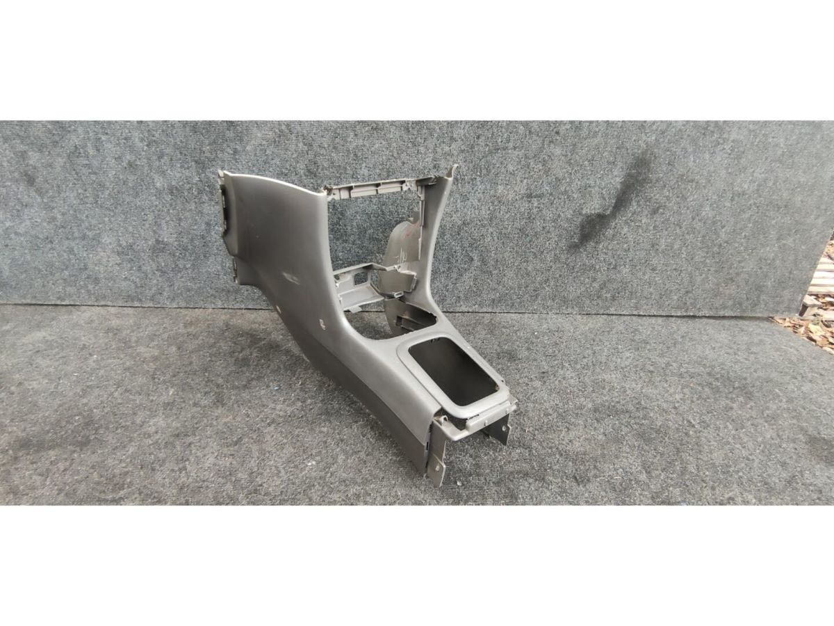 Консоль КПП  TOYOTA COROLLA AE104G 4AFE