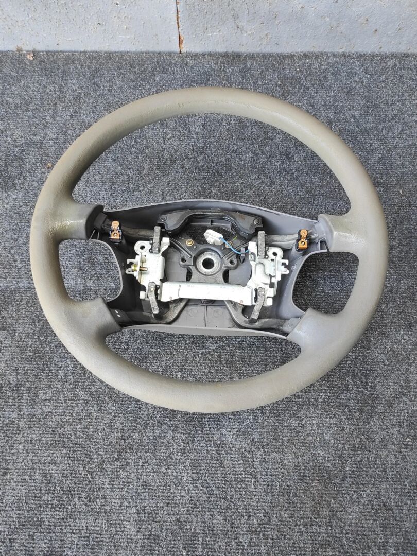Руль  TOYOTA COROLLA AE114 4AFE