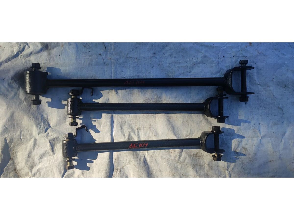 Рычаг, тяга подвески  TOYOTA COROLLA AE104G 4AFE
