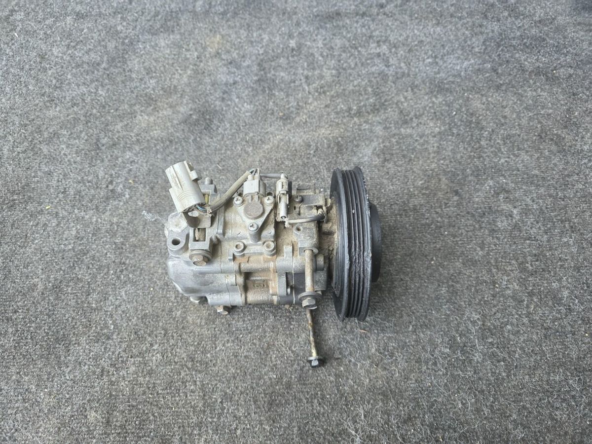 Компрессор кондиционера  TOYOTA COROLLA AE114 4AFE
