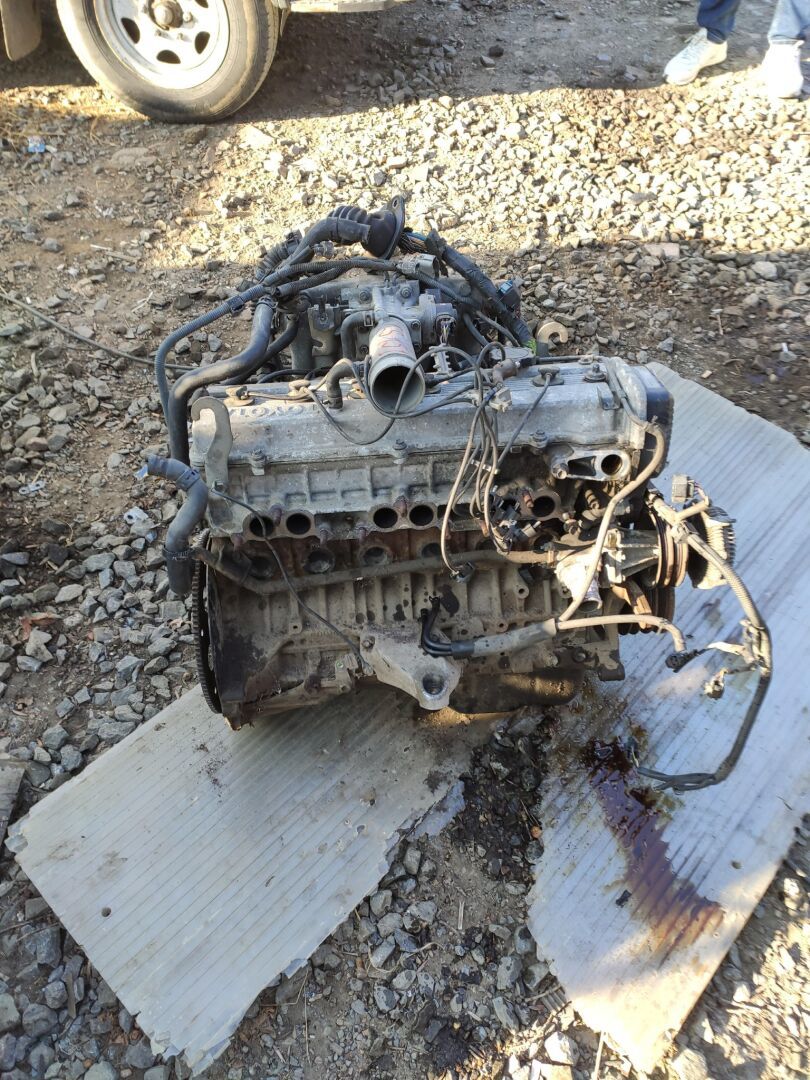 Двигатель  TOYOTA CROWN GS151H 1GFE