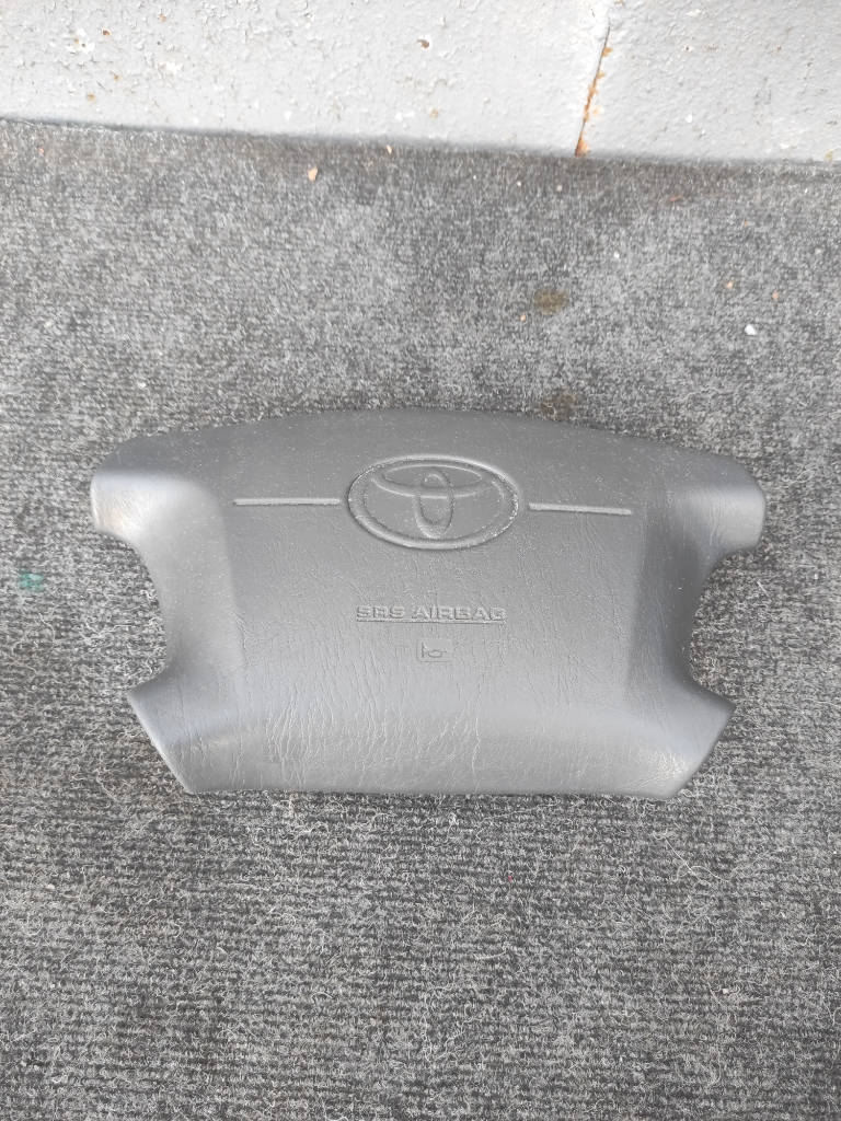 Подушка безопасности водительская Toyota Corolla 1997 AE114 4AFE