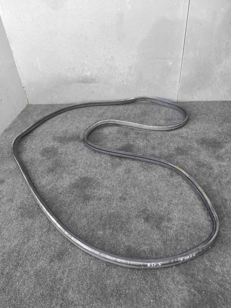 Уплотнитель двери багажника Honda CR-V 2002 RD5 K20A