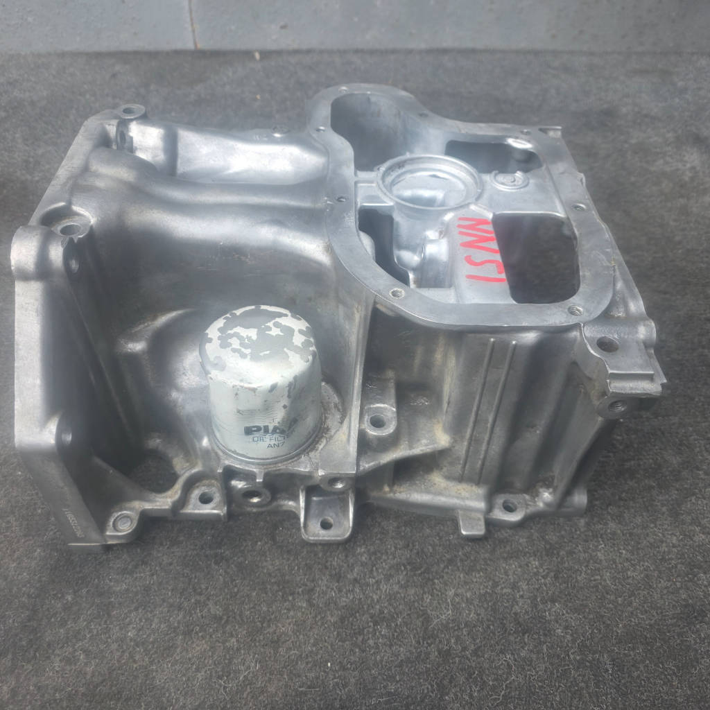 Поддон Nissan Note E12 HR12DDR