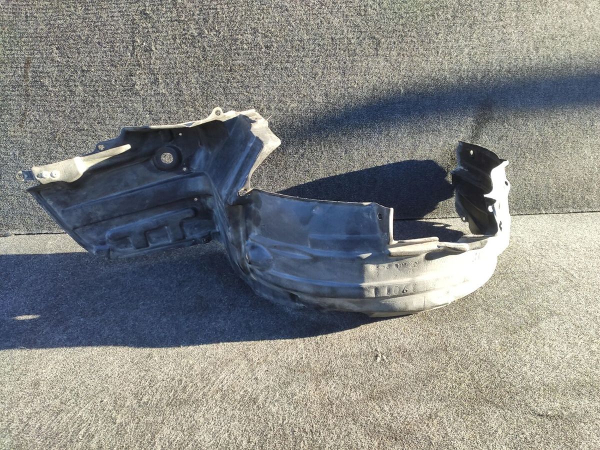 Подкрылок  TOYOTA CROWN GS151H 1GFE
