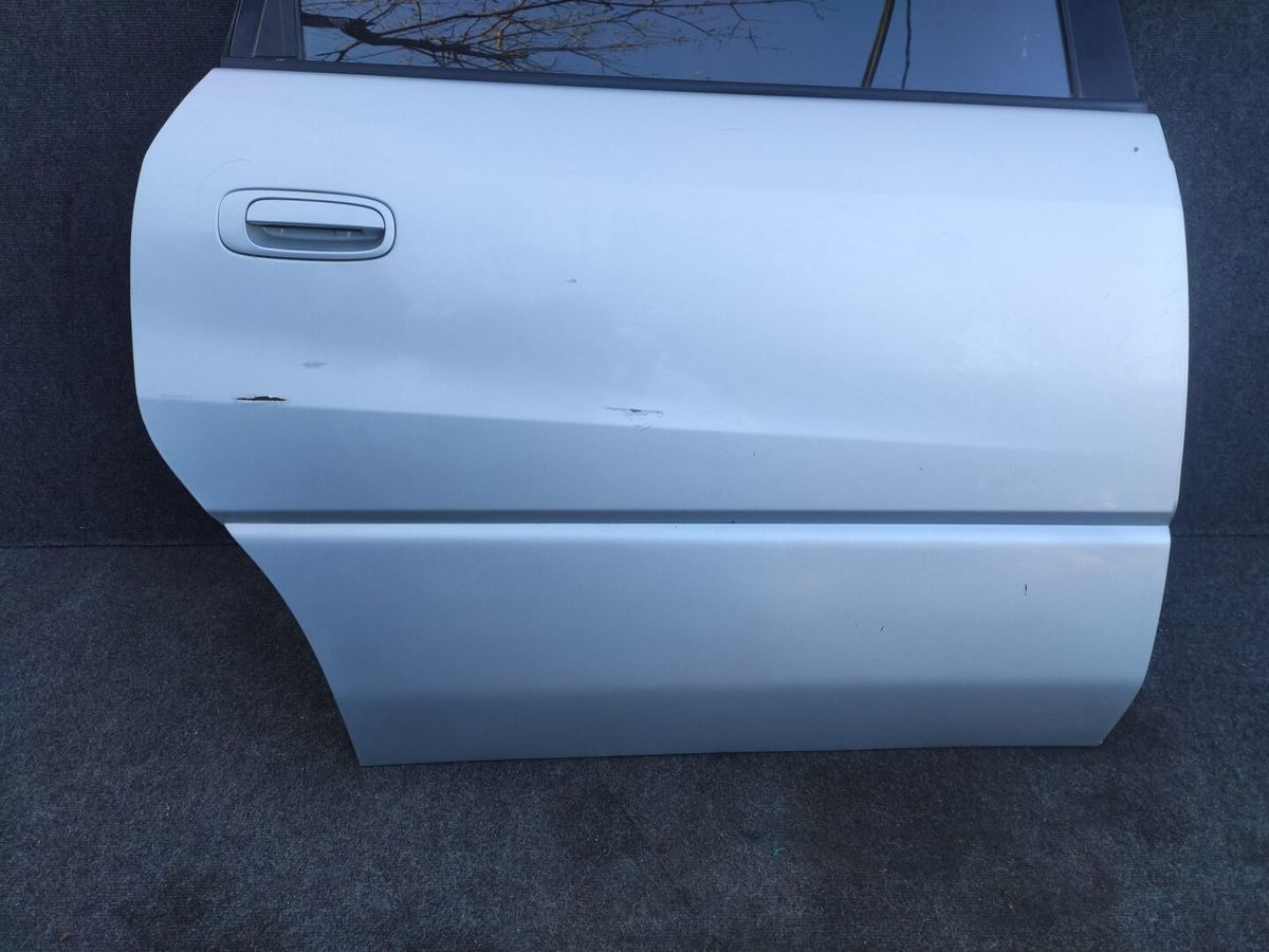 Дверь и элементы двери  TOYOTA IPSUM SXM10G 3SFE