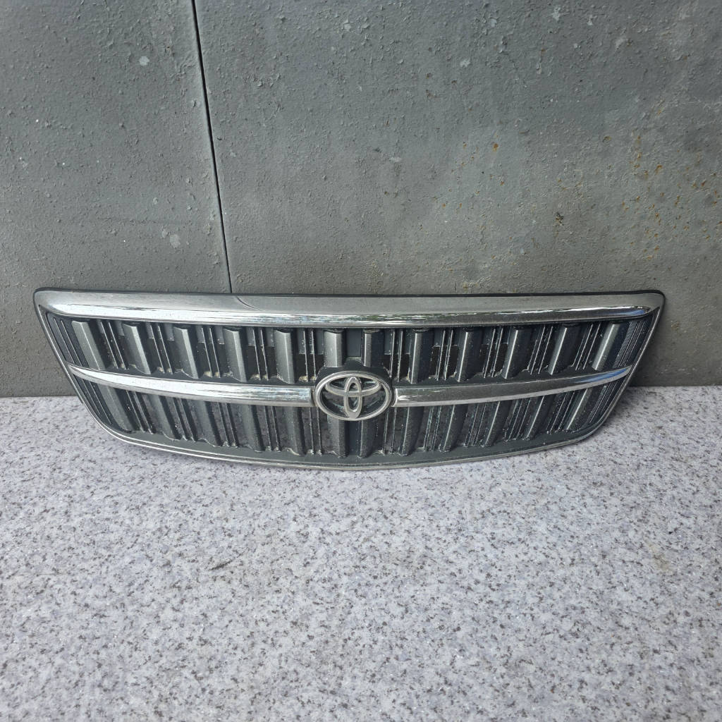 Решетка радиатора Toyota Nadia 1999 SXN15 3SFSE