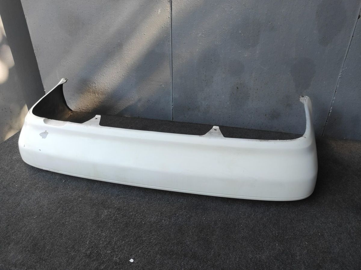 Бампер задний TOYOTA COROLLA AE114 4AFE