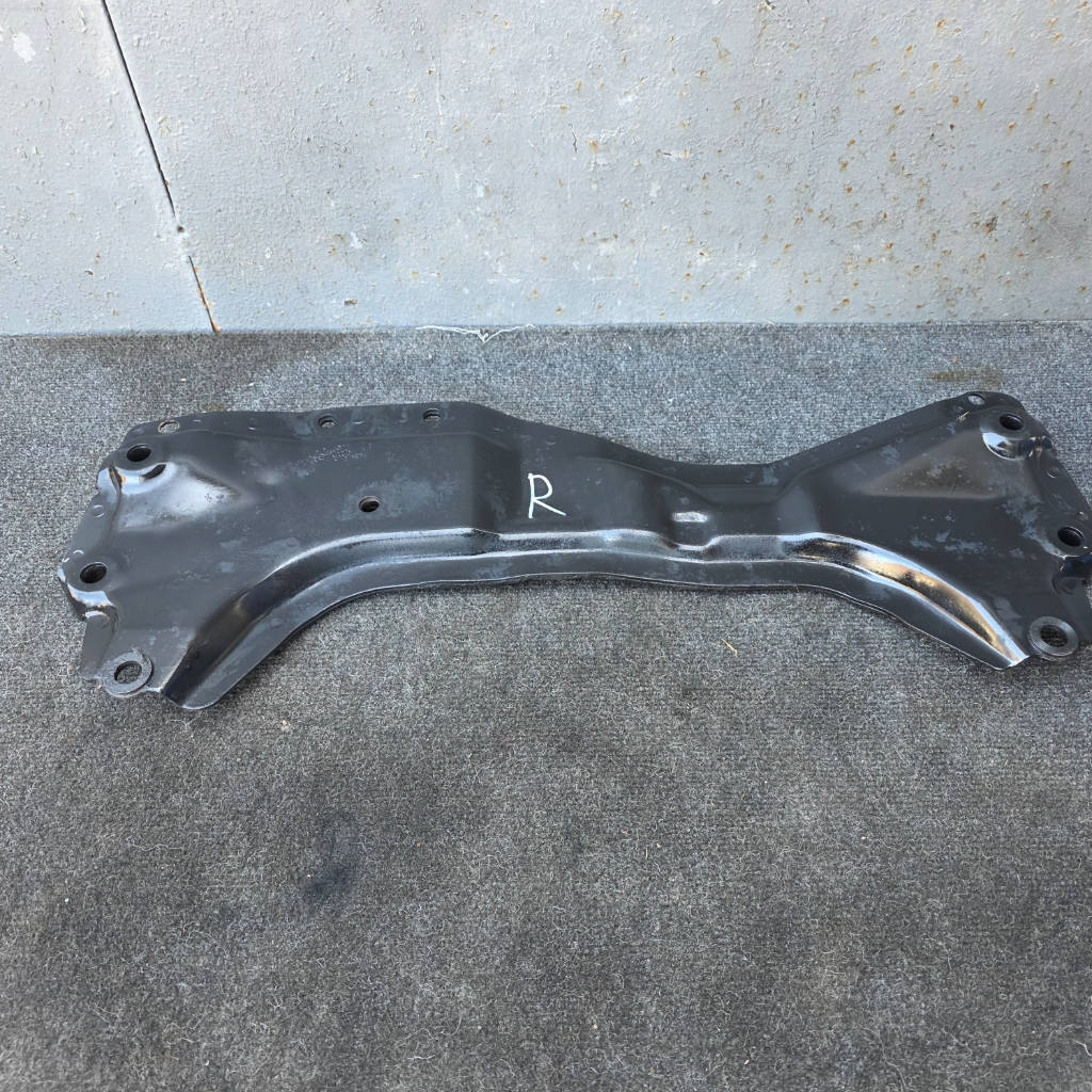 Балка под ДВС Honda HR-V 2001 GH2 D16A