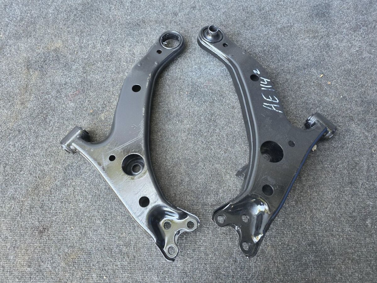 Рычаг, тяга подвески передняя TOYOTA COROLLA AE114 4AFE