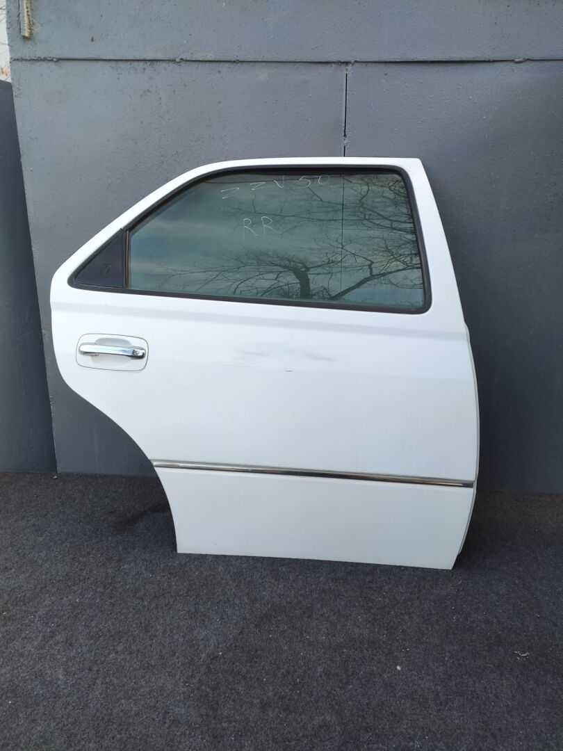 Дверь и элементы двери  TOYOTA VISTA ZZV50 1ZZFE