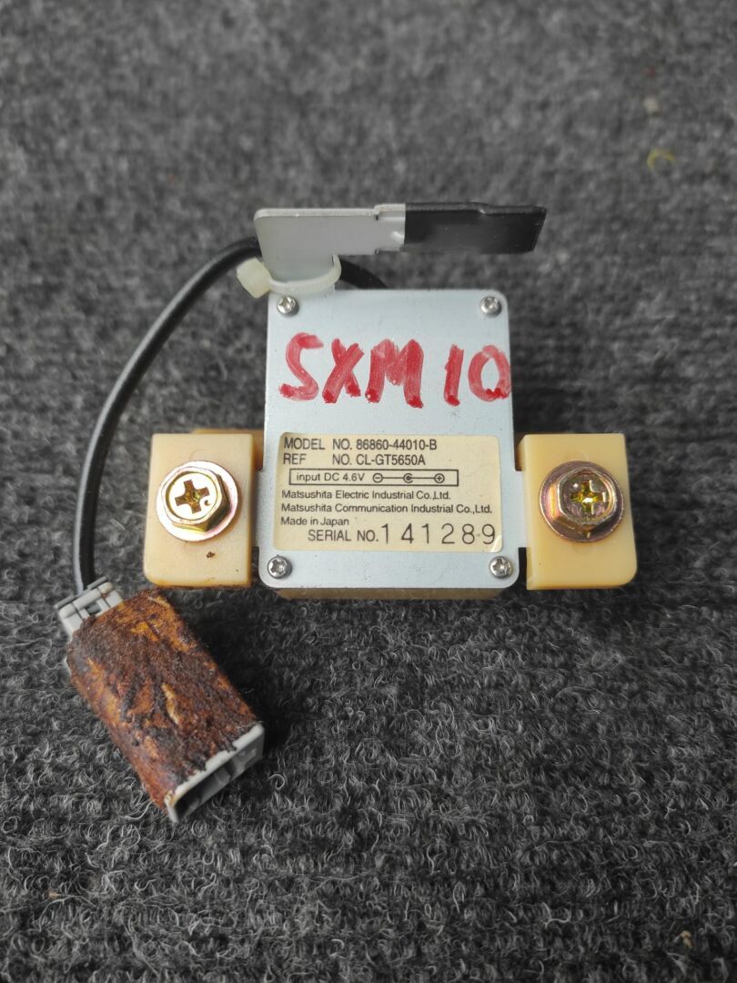 Антенна  TOYOTA IPSUM SXM10 3SFE