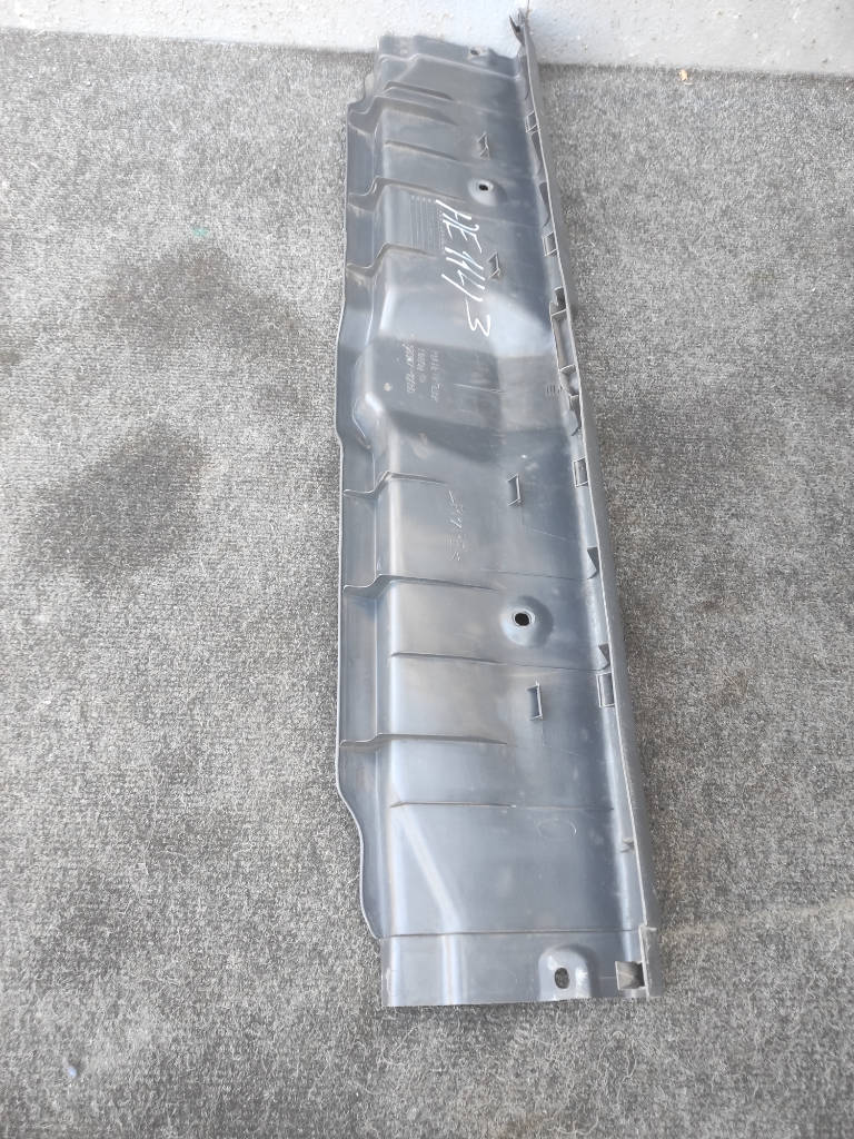 Панель замка багажника Toyota Corolla 1997 AE114 4AFE