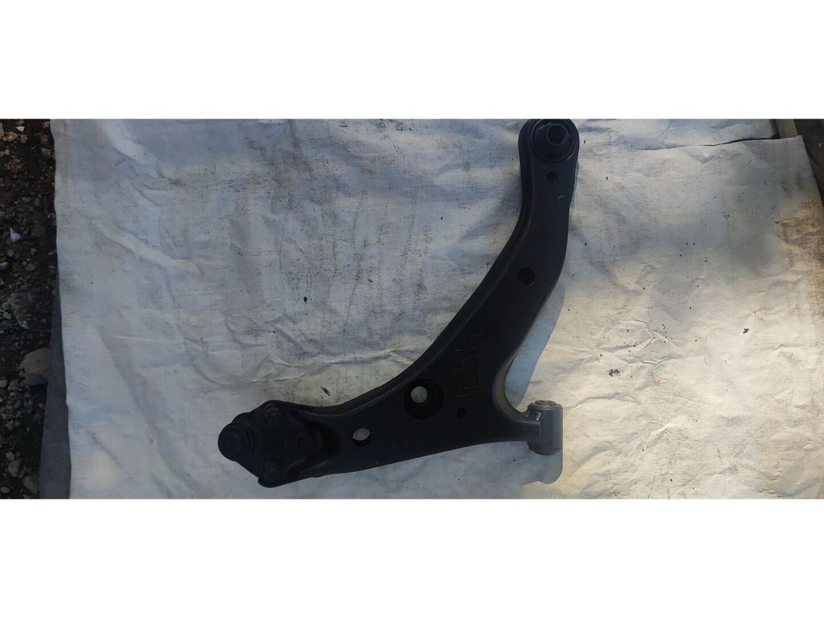 Рычаг, тяга подвески TOYOTA COROLLA AE104G 4AFE