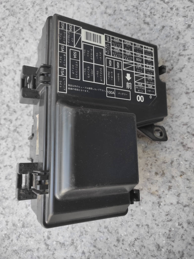 Блок предохранителей, реле Honda Odyssey 1997 RA2 F22B