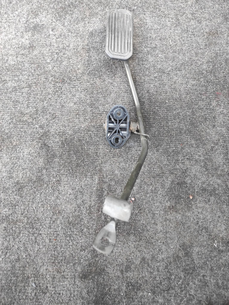 Педаль газа Toyota Corolla 1997 AE114 4AFE
