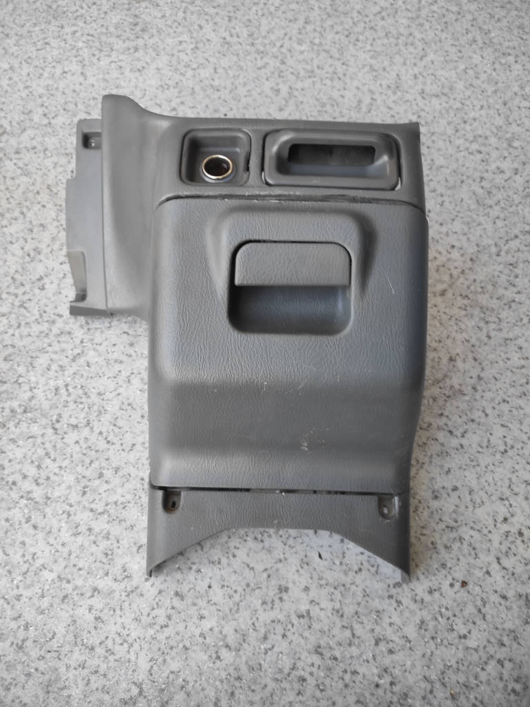 Бардачок центральный Honda Odyssey 1997 RA2 F22B
