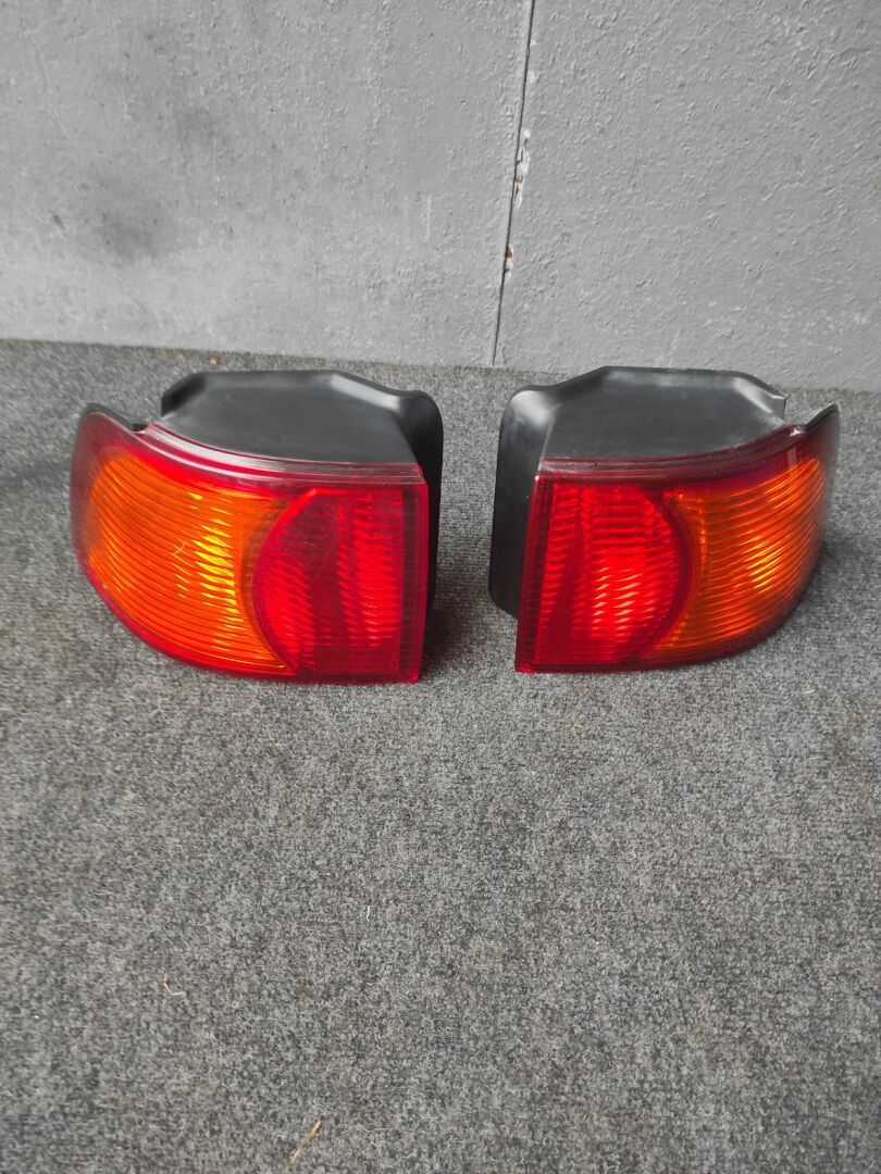 Стоп-сигнал  TOYOTA IPSUM SXM10 3SFE