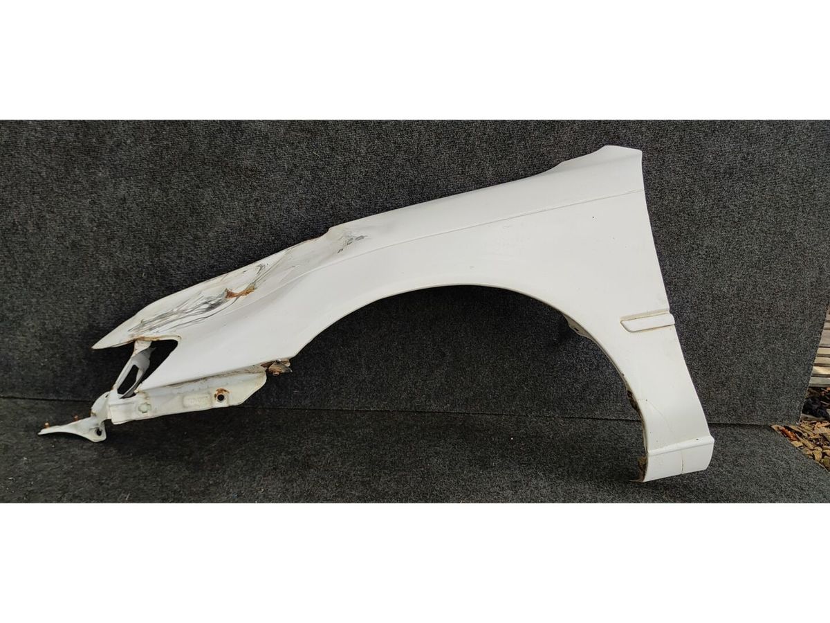 Крыло  TOYOTA COROLLA AE104G 4AFE