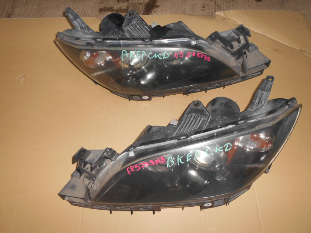Фара левая B33D510L0B Mazda Axela 2004 BKEP LFVE